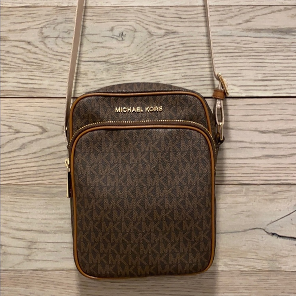 Michael Kors crossbody bag